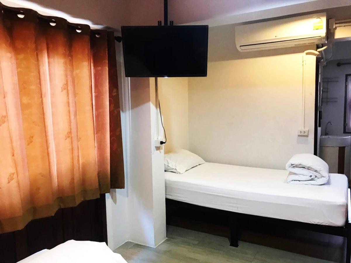 The Corner Inn Чиангмай Экстерьер фото